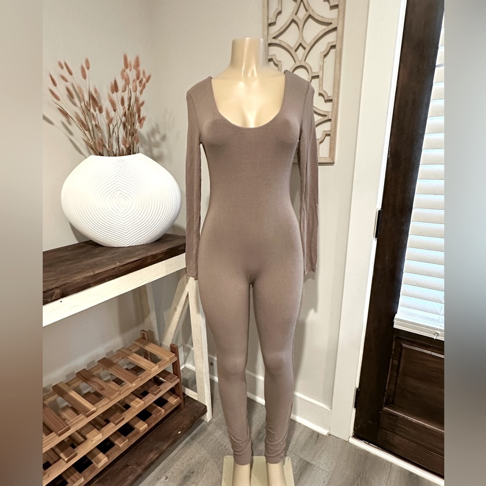 NWOT: Matte Collection bodysuit RRW13
